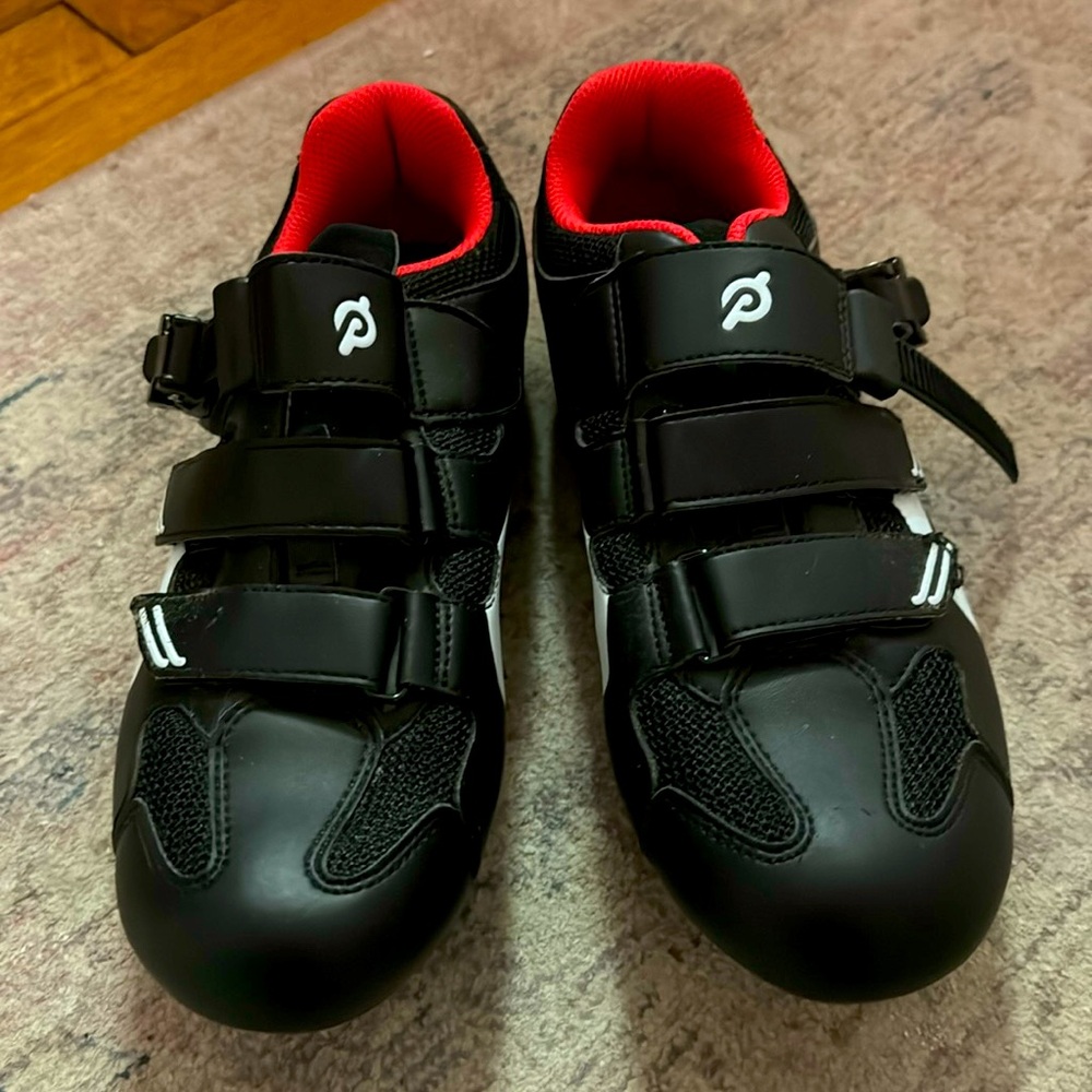 Women’s Peloton Shoes - worn 2 times. Size 40. Like new.